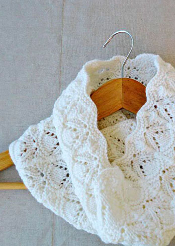 Wicker cowl